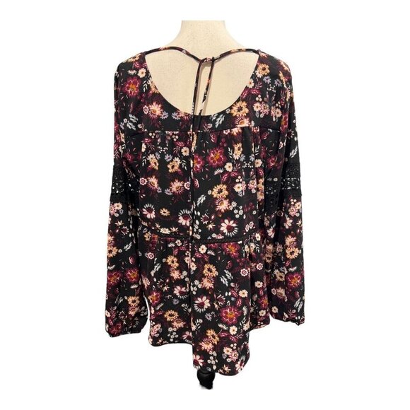 Artesia Womens XL Top Tunic Black Floral Crochet Detail Tie Back Flowy Boho - Picture 3 of 8